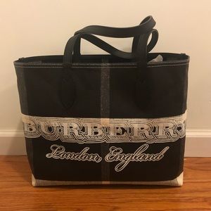 NWT Burberry medium doodle tote canvas coated